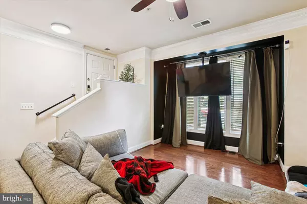 Woodbridge, VA 22191,2675 SHEFFIELD HILL WAY #164