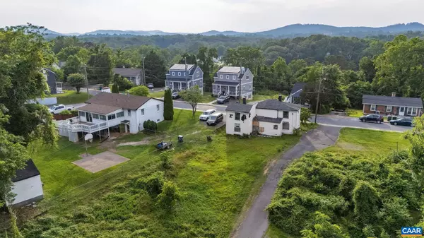 Charlottesville, VA 22902,836 & LOT RIDGE ST