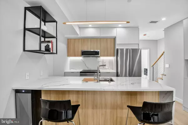 Washington, DC 20010,3303 SHERMAN AVE NW #B