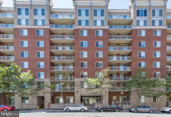 820 N POLLARD ST #915, Arlington, VA 22203