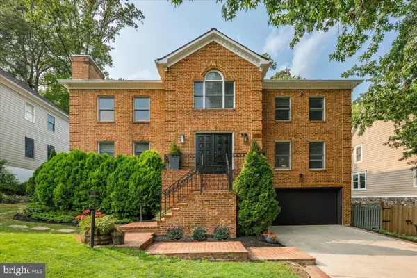 6856 SAINT ALBANS RD, Mclean, VA 22101