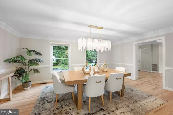 Mclean, VA 22101,6856 SAINT ALBANS RD