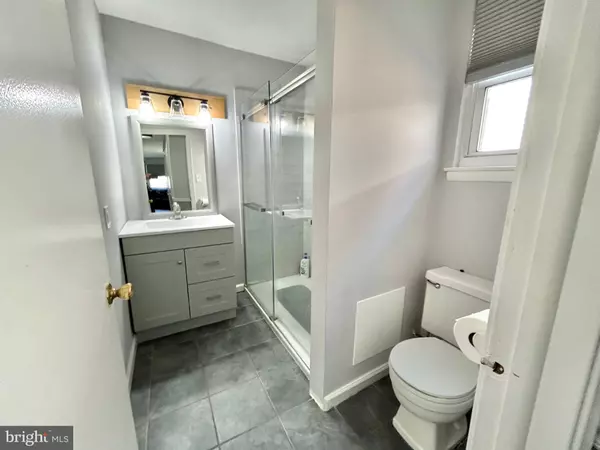 Florence, NJ 08518,13-2 FLORENCE TOLLGATE PL