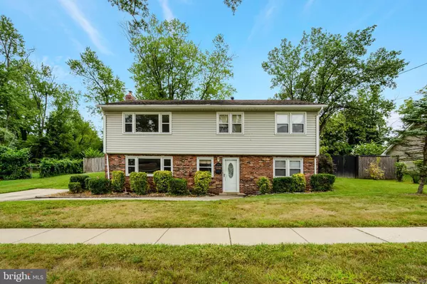 4213 UNIVERSITY DR, Fairfax, VA 22030