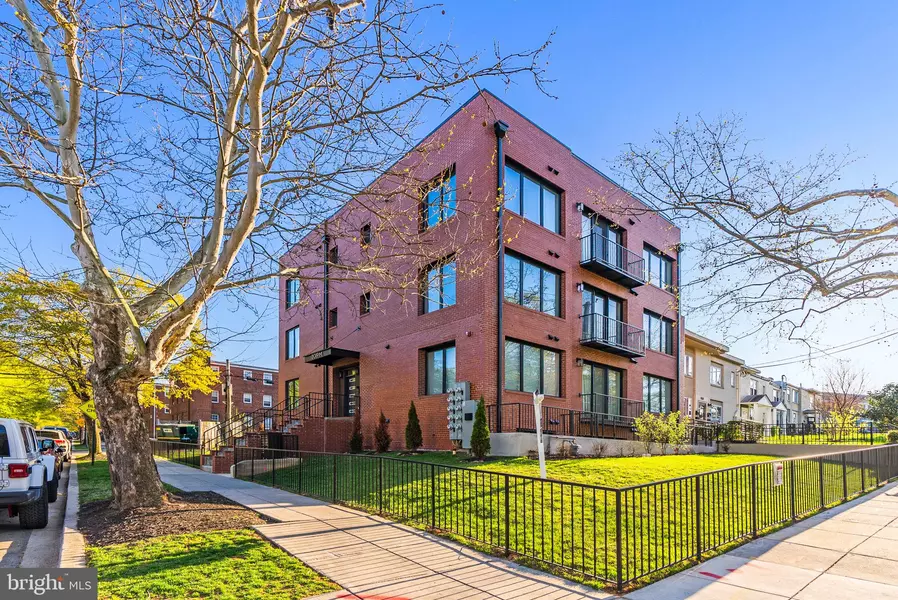 2019 M ST NE #PH9, Washington, DC 20002