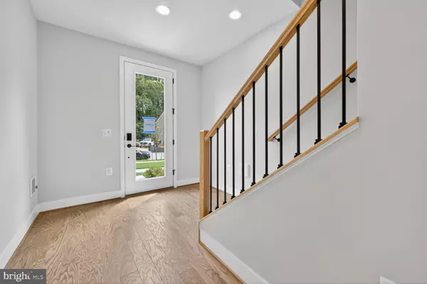 Bethesda, MD 20817,7027 RENITA LN