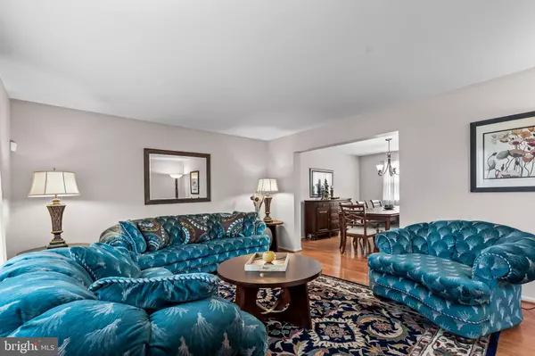 Marlton, NJ 08053,21 OLYMPIA DR