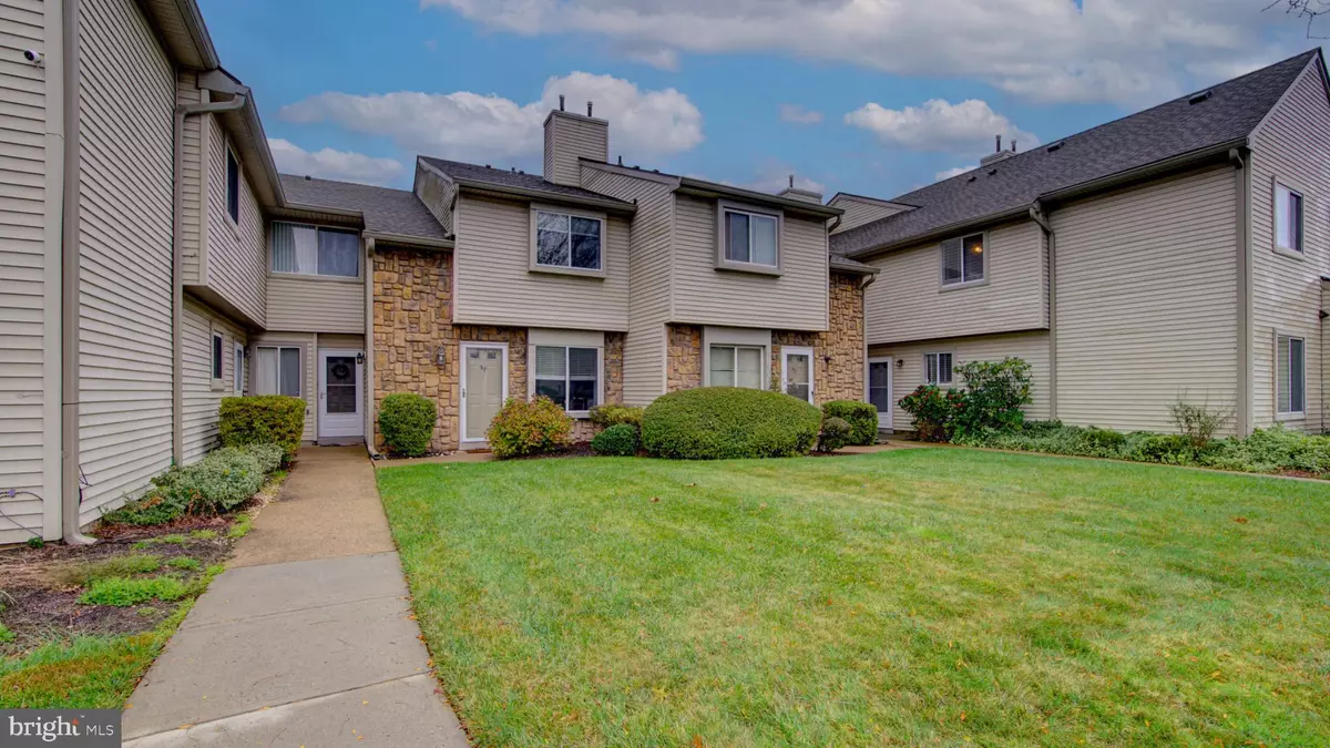 Hightstown, NJ 08520,58 TEAL CT