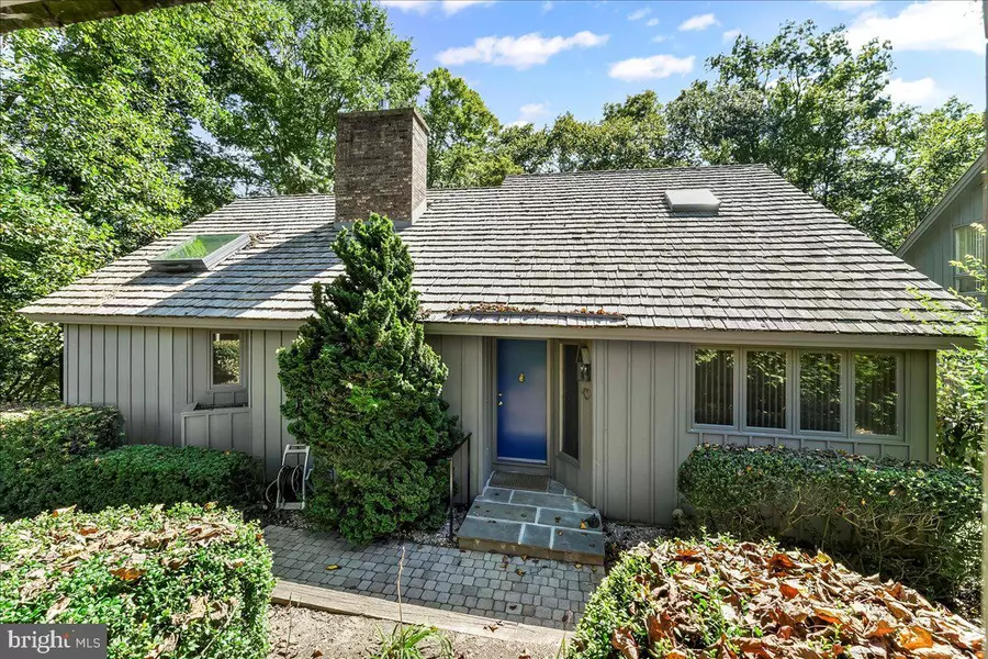 25 SOUTHRIDGE DR, Kennett Square, PA 19348