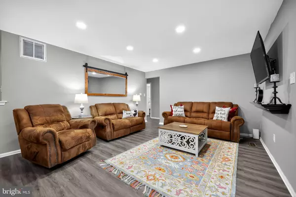 Sewell, NJ 08080,7 ALLISON PL