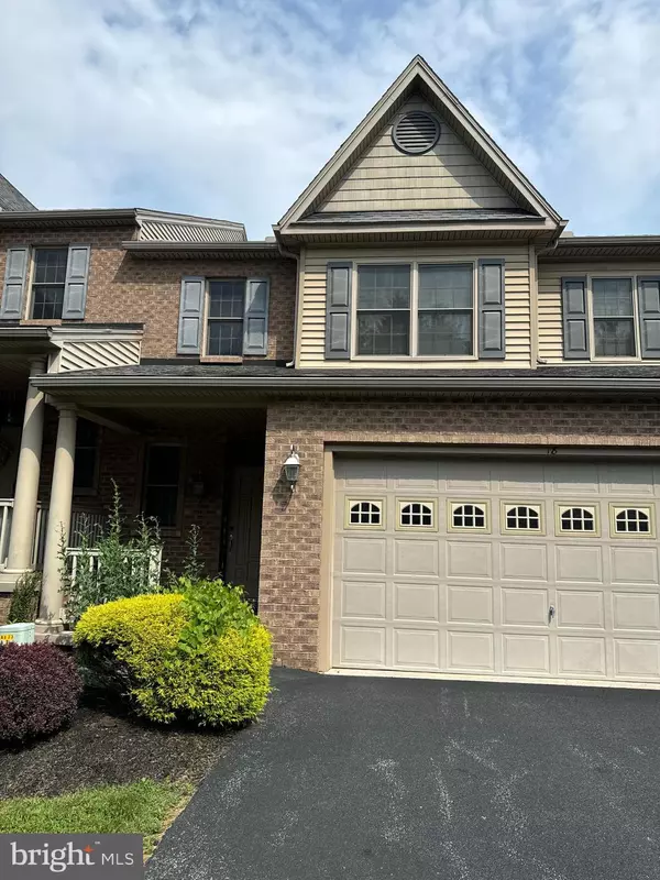 18 KINGSWOOD DR, Lewisberry, PA 17339