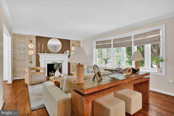 Alexandria, VA 22311,4004 DAVID LN