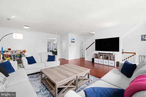 Philadelphia, PA 19146,303 SURGEON GENERALS CT