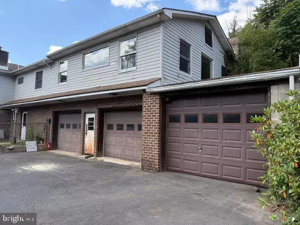 Ashland, PA 17921,121 S SPRUCE ST