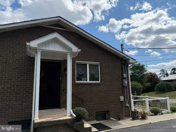 Ashland, PA 17921,121 S SPRUCE ST