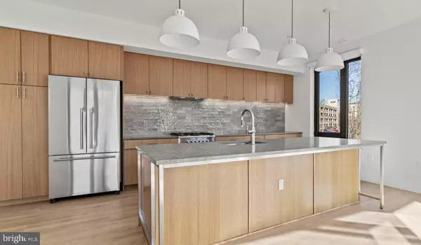 10511 STRATHMORE HALL ST #2B-3B-610, North Bethesda, MD 20852