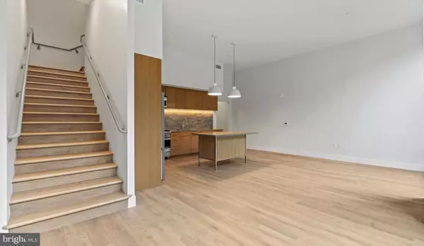 North Bethesda, MD 20852,10511 STRATHMORE HALL ST #2B-3B-610