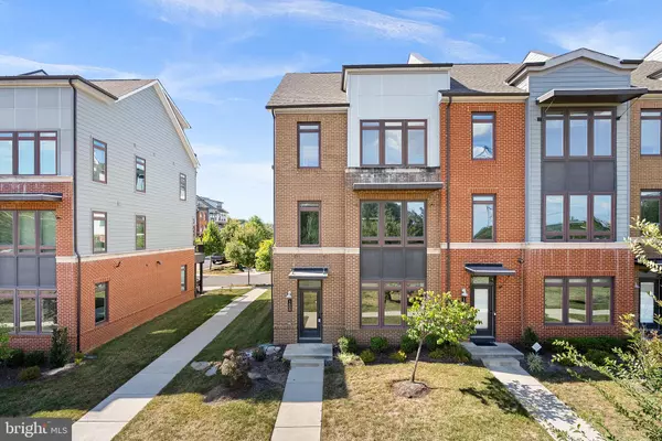 Leesburg, VA 20175,1608 ROCKY SHALE TER SE
