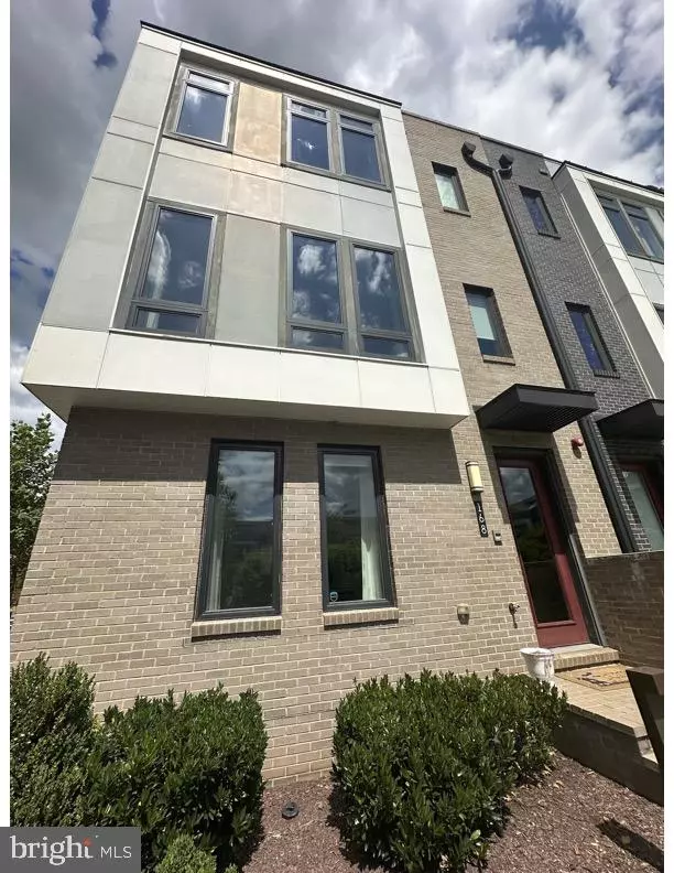 Alexandria, VA 22314,168 IKE DR