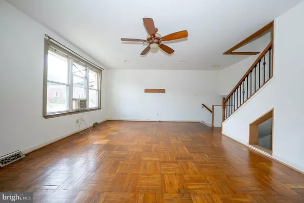 Marcus Hook, PA 19061,156 FRONEFIELD AVE