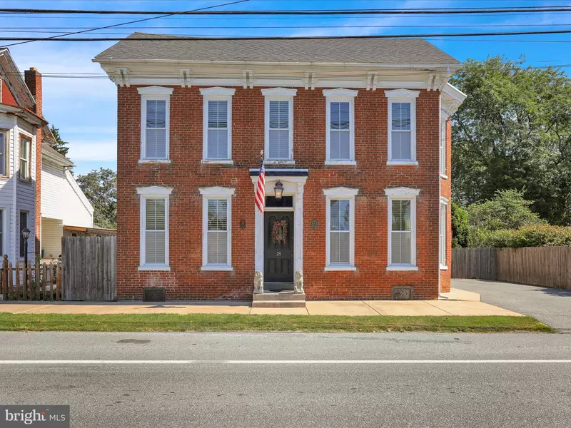 18 S RIVER ST, Maytown, PA 17550
