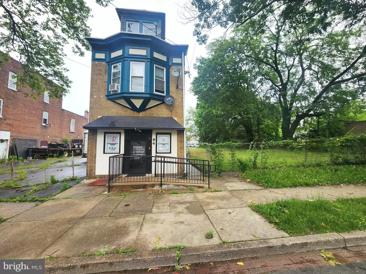 Trenton, NJ 08638,94-100 E. PAUL AVE
