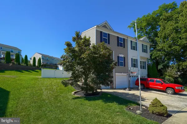 Lancaster, PA 17603,204 PENNSHIRE DR