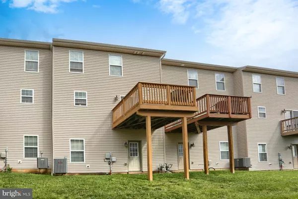 Lemoyne, PA 17043,8 VISTA CIR