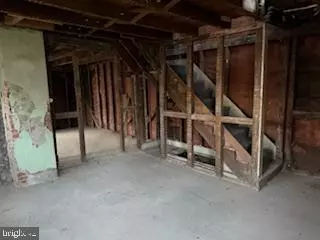 Lykens, PA 17048,337 MAIN ST