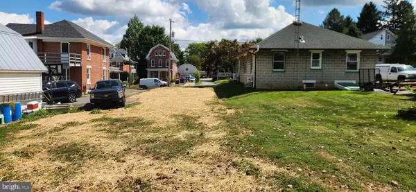 Jacobus, PA 17407,16 N MAIN ST