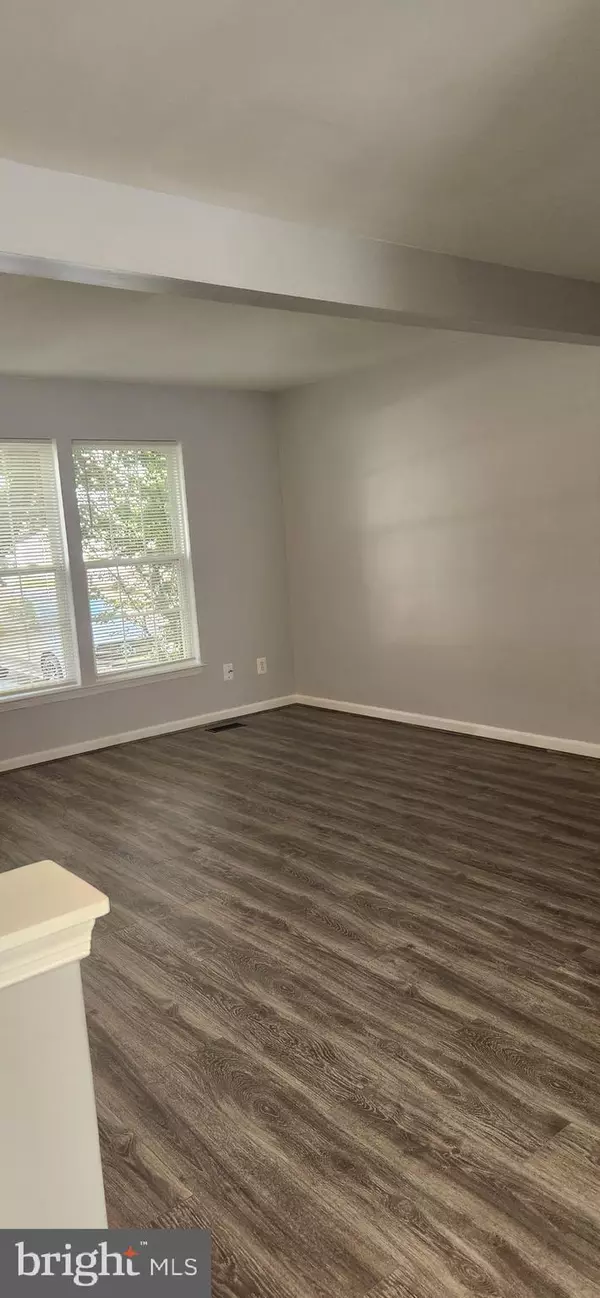 Bristow, VA 20136,9075 FALCON GLEN CT