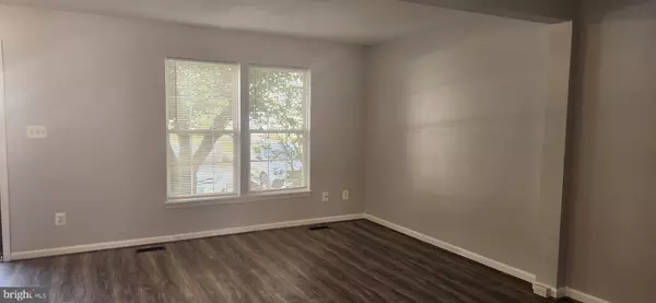 Bristow, VA 20136,9075 FALCON GLEN CT