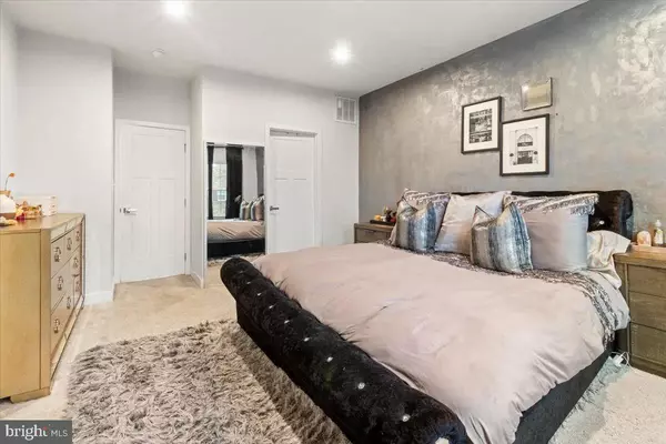 Upper Marlboro, MD 20774,9932 VISTA POINTE DR