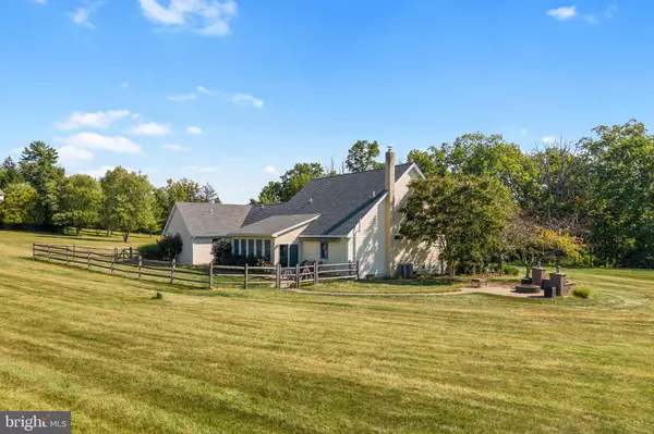 Schwenksville, PA 19473,575 HEFLIN RD