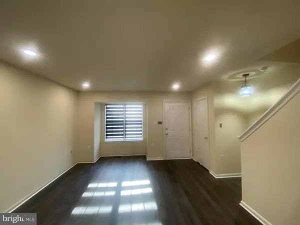 Chantilly, VA 20151,4559 PENNY TREE PL