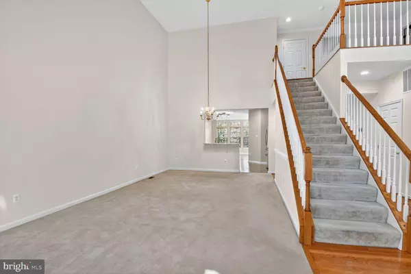 Bowie, MD 20721,2005 GOLDEN MORNING DR #49