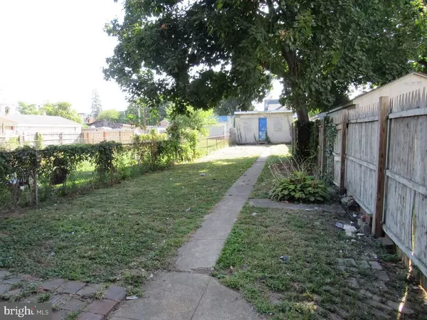 York, PA 17403,527 GIRARD AVE