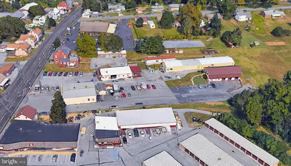 Lititz, PA 17543,929 LITITZ PIKE