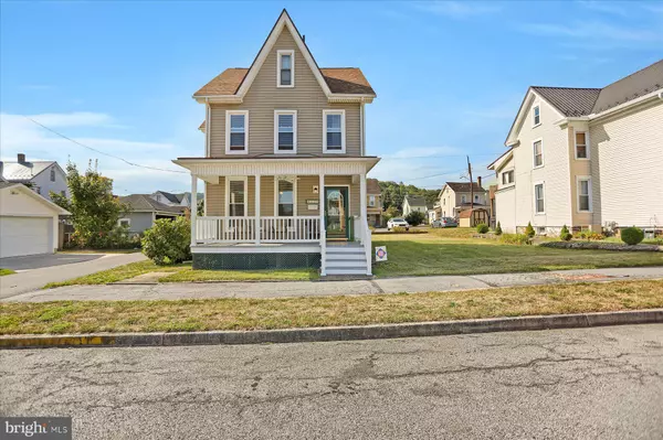 409 W 17TH ST, Tyrone, PA 16686