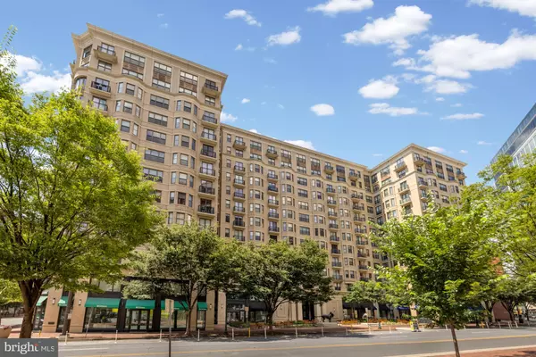 7710 WOODMONT AVE #211, Bethesda, MD 20814