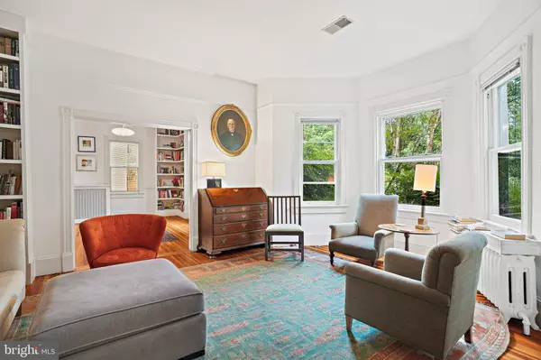 Chevy Chase, MD 20815,4621 DRUMMOND AVE