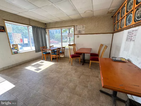 Gloucester City, NJ 08030,17 S BROADWAY