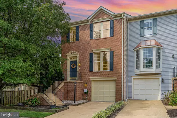 Alexandria, VA 22315,7749 EFFINGHAM SQ