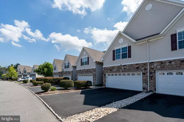 Pennington, NJ 08534,25 BLAKE DR