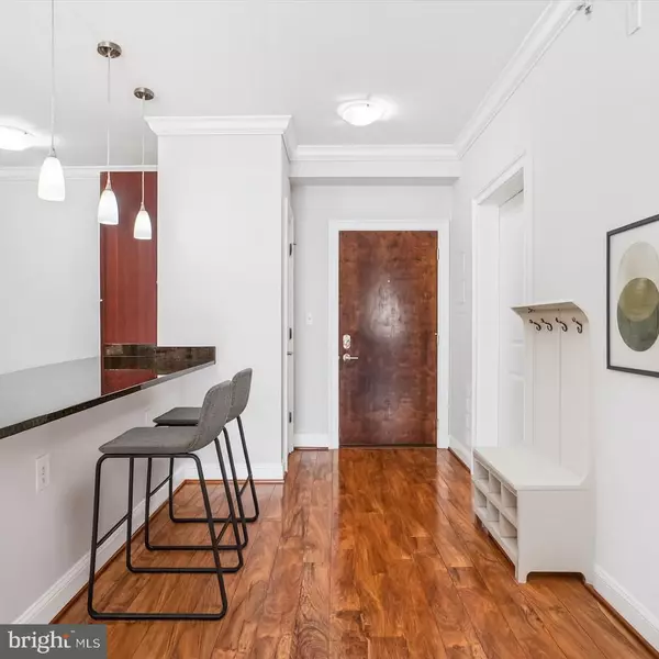 Alexandria, VA 22312,6301 EDSALL RD #109