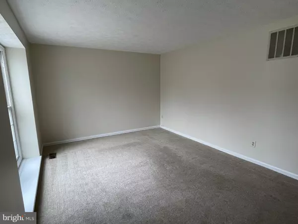 Odenton, MD 21113,2134 COMMISSARY CIR