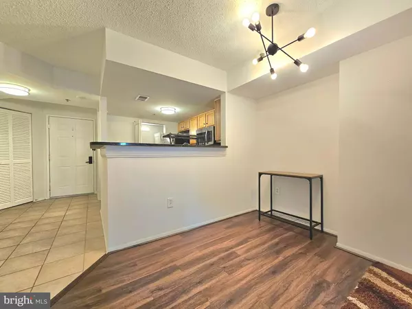 1001 VERMONT STREET N #604, Arlington, VA 22201