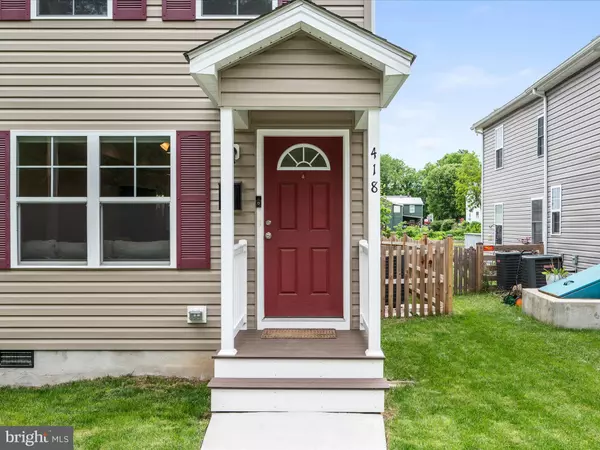 Charles Town, WV 25414,418 S CHARLES ST