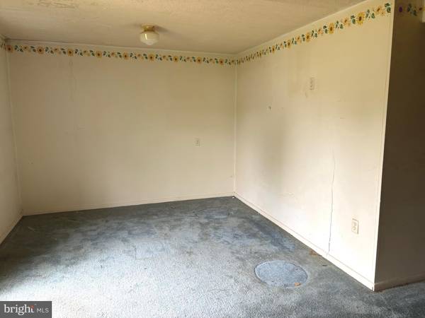 Pasadena, MD 21122,1326 EDNA RD