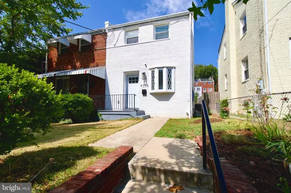 Washington, DC 20019,4356 D ST SE